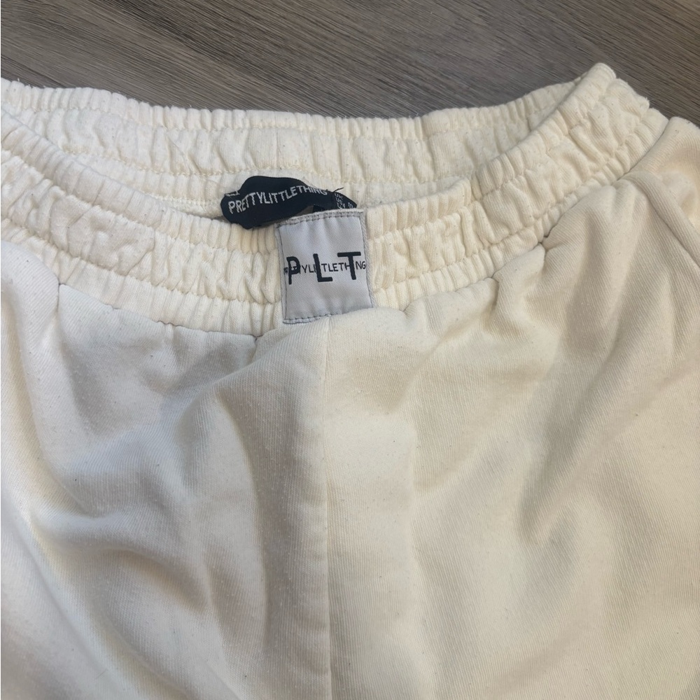 PrettyLittleThing Cream Joggers